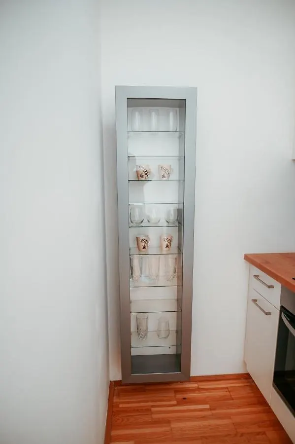 Vienna Danube Apartment 45